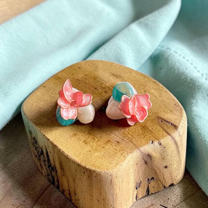 Seabloom Stud Earrings
