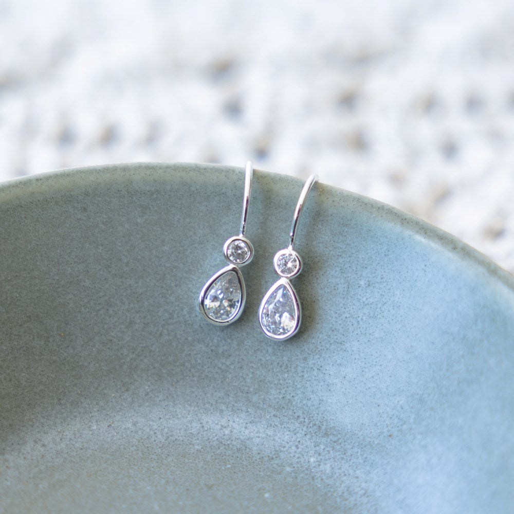 Aura Earrings - Clear