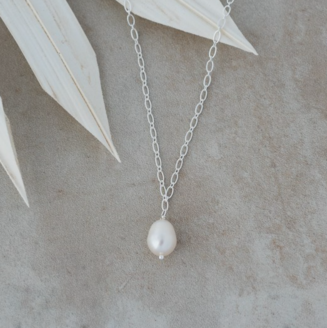 Veda Pearl Necklace