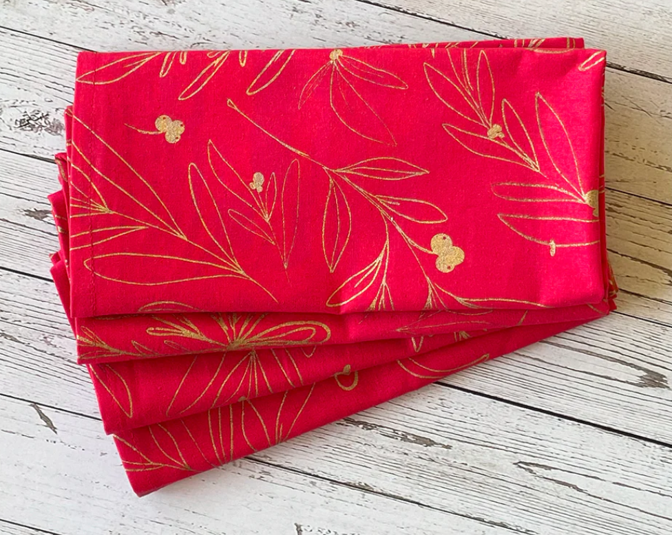 Set Of 4 Napkins - Red & Gold