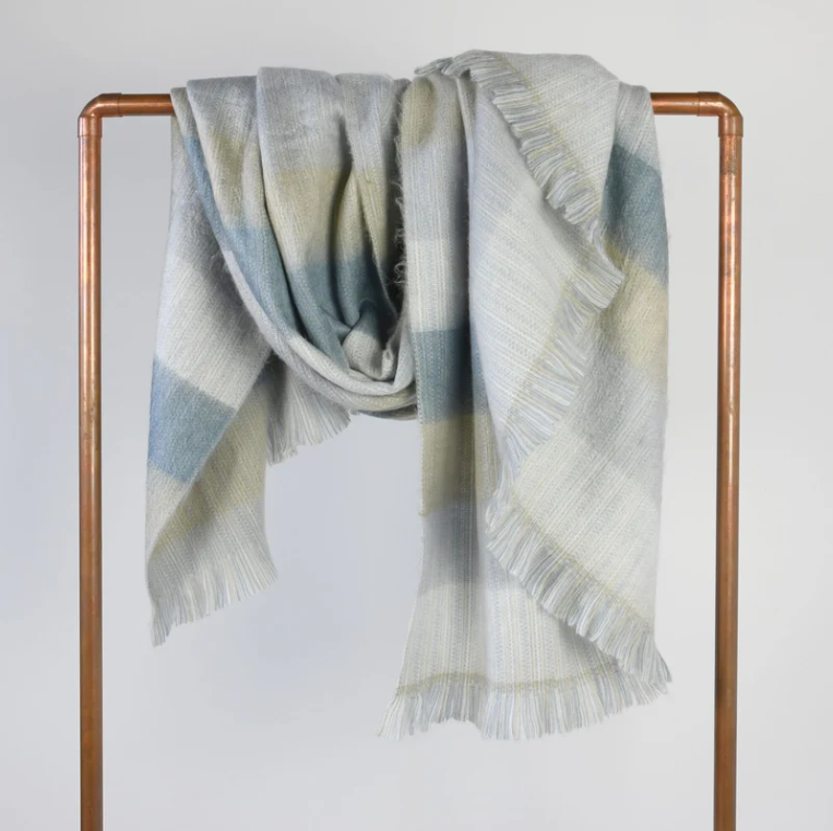 Throw Blanket - Mussel Mood